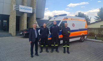 Firma Schwander zakupiła ambulans dla Ukrainy oraz zbiera środki na dalszą pomoc.