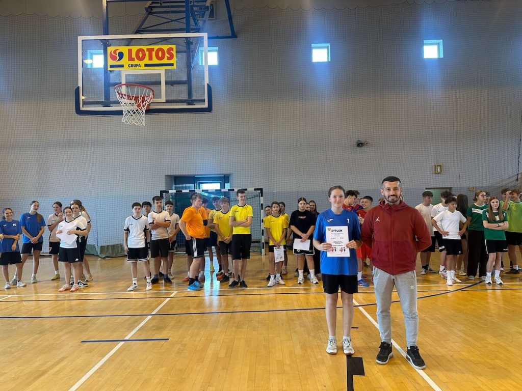 Gmina Podegrodzie: Brzezna podwójnym mistrzem gminy w koszykówce 3×3 – Igrzyska Młodzieży – zdjęcie 2