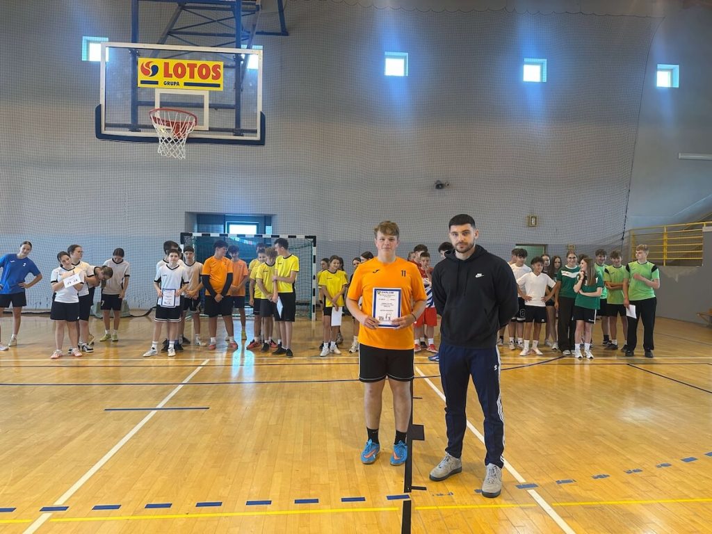 Gmina Podegrodzie: Brzezna podwójnym mistrzem gminy w koszykówce 3×3 – Igrzyska Młodzieży – zdjęcie 3