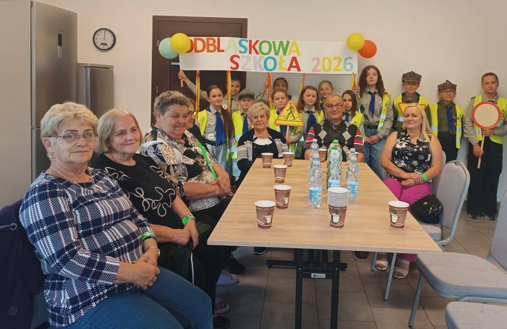 Akcje Szkoły Podstawowej im. św. Jadwigi Królowej Polski w Długołęce-Świerkli w ramach projektu „Odblaskowa Szkoła” – zdjęcie 11