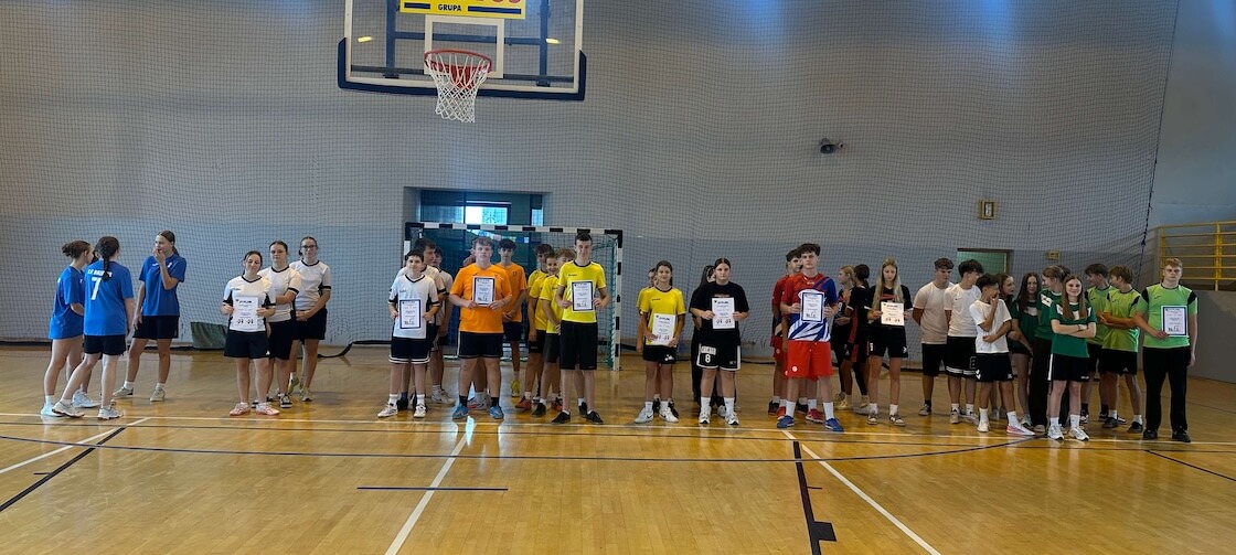 Gmina Podegrodzie: Brzezna podwójnym mistrzem gminy w koszykówce 3×3 – Igrzyska Młodzieży