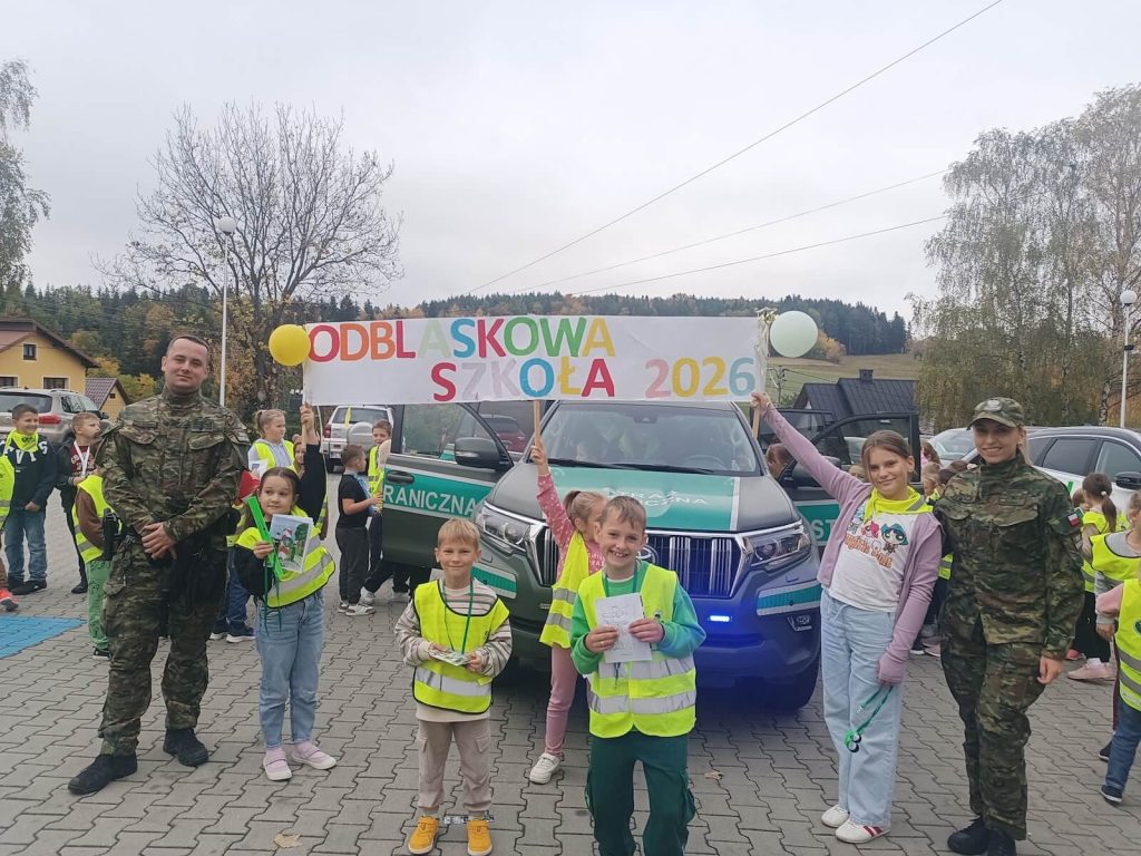 Akcje Szkoły Podstawowej im. św. Jadwigi Królowej Polski w Długołęce-Świerkli w ramach projektu „Odblaskowa Szkoła” – zdjęcie 14